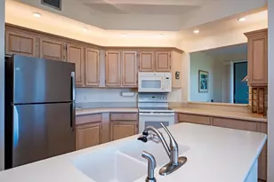 6520 Valen Way, Naples, FL 34108 - Photo 5