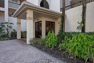 6520 Valen Way, Naples, FL 34108 - Photo 13