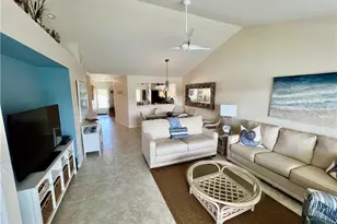 484 Belina Dr, Naples, FL 34104 - Photo 11