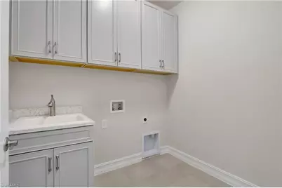 335 Tamarindo Ln, Naples, FL 34114 - Photo 31