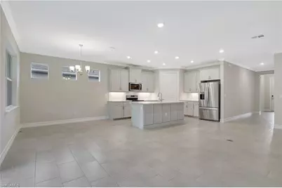 335 Tamarindo Ln, Naples, FL 34114 - Photo 7