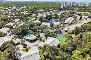 651 Wiggins Lake Dr, Naples, FL 34110 - Photo 37