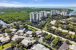 651 Wiggins Lake Dr, Naples, FL 34110 - Photo 41