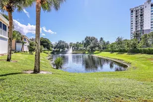 651 Wiggins Lake Dr, Naples, FL 34110 - Photo 21