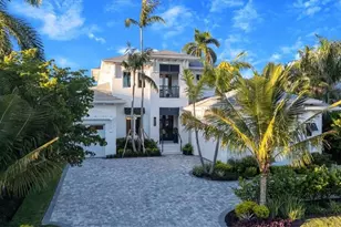 493 8th Ave S, Naples, FL 34102 - Photo 1