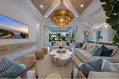 493 8th Ave S, Naples, FL 34102 - Photo 3