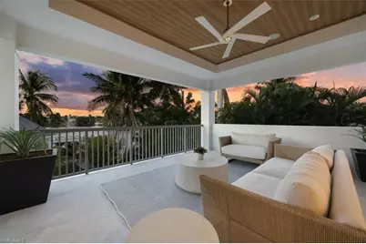 493 8th Ave S, Naples, FL 34102 - Photo 5