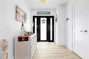 121 Jamaica Dr, Naples, FL 34113 - Photo 3