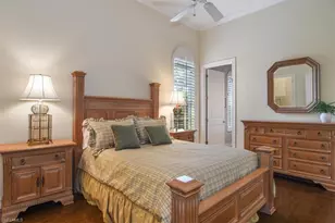 396 Edgemere Way E, Naples, FL 34105 - Photo 19