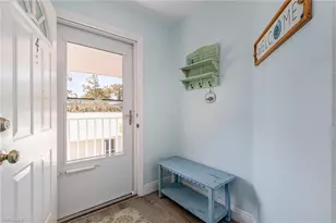 484 Belina Dr, Naples, FL 34104 - Photo 5