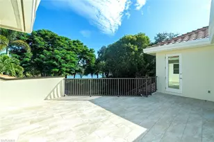 1252 Pocantico Ln, Naples, FL 34110 - Photo 27