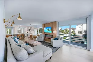 305 Park Shore Dr, Naples, FL 34103 - Photo 7