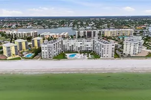 3443 Gulf Shore Blvd N, Naples, FL 34103 - Photo 41