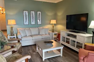 7505 Stoneybrook Dr, Naples, FL 34112 - Photo 9