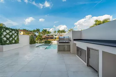 1559 Chesapeake Ave, Naples, FL 34102 - Photo 9