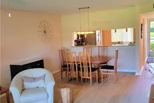 1001 Eastham Way, Naples, FL 34104 - Photo 5