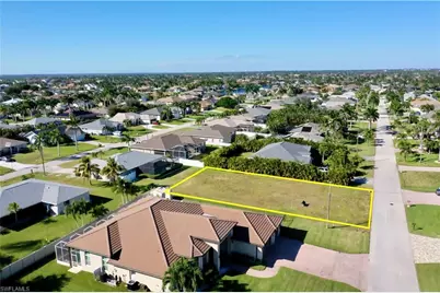 4710 SW 23rd Ave, Cape Coral, FL 33914 - Photo 5