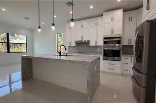 4710 Acadia Ln, Naples, FL 34112 - Photo 3