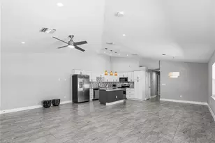 175 Village Circle, Labelle, FL 33935 - Photo 5