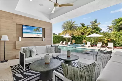 405 7th Ave N, Naples, FL 34102 - Photo 3