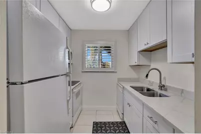 766 Central Ave #304, Naples, FL 34102 - Photo 15