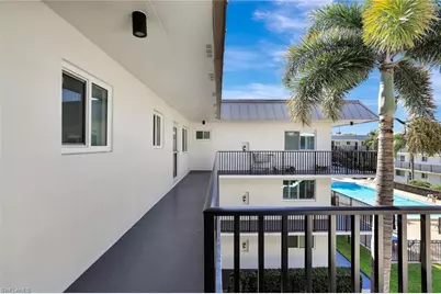 766 Central Ave #304, Naples, FL 34102 - Photo 7