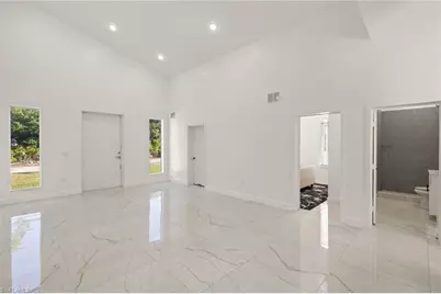 840 Carpenter St E, Lehigh Acres, FL 33974 - Photo 5