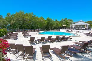 420 Cove Tower Dr, Naples, FL 34110 - Photo 45