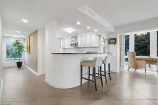 355 Park Shore Dr, Naples, FL 34103 - Photo 9