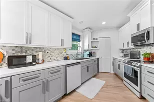 9792 Tonya Ct, Bonita Springs, FL 34135 - Photo 5