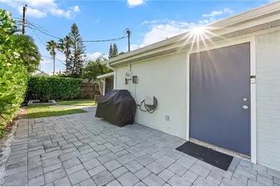 9792 Tonya Ct, Bonita Springs, FL 34135 - Photo 19