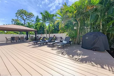 730 95th Ave N, Naples, FL 34108 - Photo 5