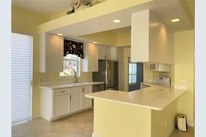 7710 Tommasi Ct, Naples, FL 34114 - Photo 7