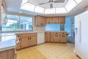 2353 Abbey Ct, Naples, FL 34112 - Photo 7