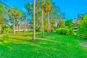 27287 Tennessee St, Bonita Springs, FL 34135 - Photo 37