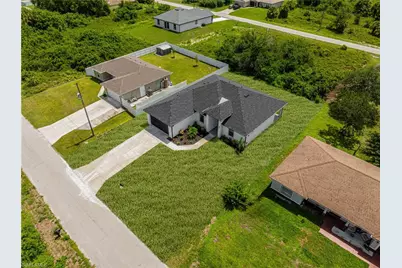 529 Kilgour Ave S, Lehigh Acres, FL 33974 - Photo 3