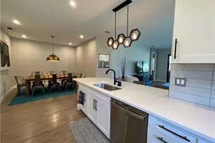 8021 Calle Canovas Ct, Naples, FL 34114 - Photo 7