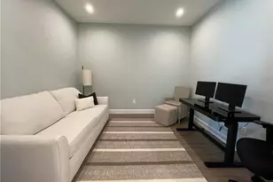 8021 Calle Canovas Ct, Naples, FL 34114 - Photo 13