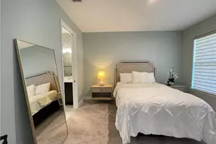 8021 Calle Canovas Ct, Naples, FL 34114 - Photo 15