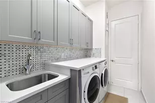 4409 Aurora St, Naples, FL 34119 - Photo 29