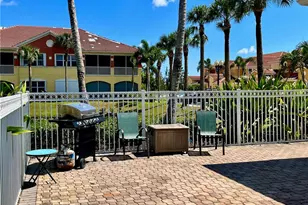 190 Shadroe Cove Cir, Cape Coral, FL 33991 - Photo 19