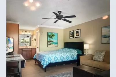 2555 9th St N #202, Naples, FL 34103 - Photo 1