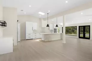 6800 Bottlebrush Ln, Naples, FL 34109 - Photo 3