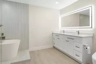 6800 Bottlebrush Ln, Naples, FL 34109 - Photo 5