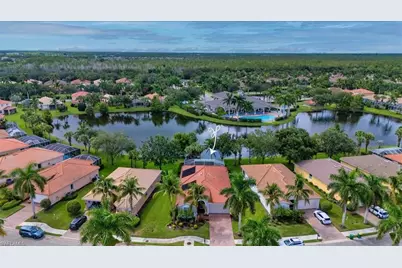 14291 Manchester Dr, Naples, FL 34114 - Photo 3