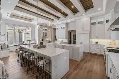 6188 Freemont Dr, Naples, FL 34119 - Photo 9