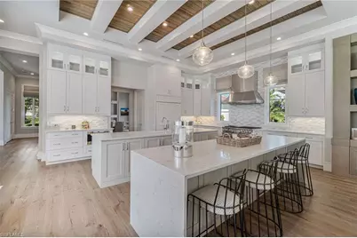 6188 Freemont Dr, Naples, FL 34119 - Photo 11