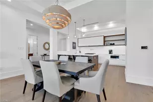 201 8th St S, Naples, FL 34102 - Photo 5