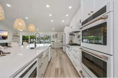 1570 Bonita Ln, Naples, FL 34102 - Photo 3