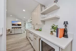 1570 Bonita Ln, Naples, FL 34102 - Photo 9